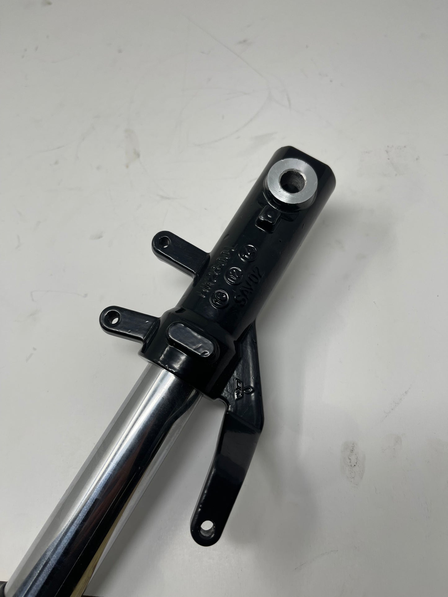 Left shock for BD125-10 for sale. Venom X20 parts.
