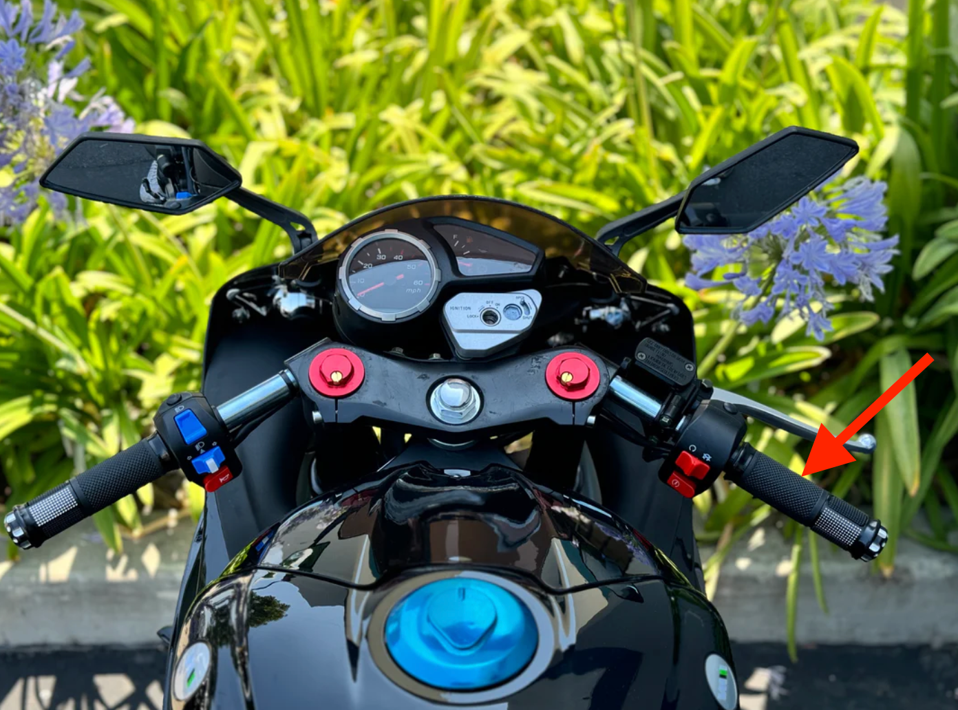 DF50SST Venom X18 50cc right handle throttle grip