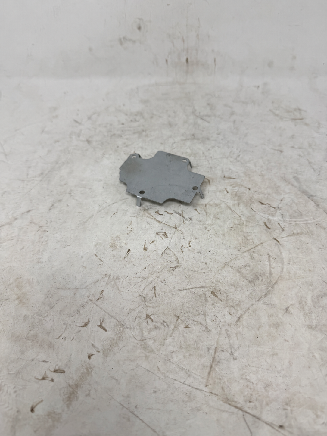 Cylinder head cover baffle plate for DF200SST-23 Venom X19 200cc, reverse face