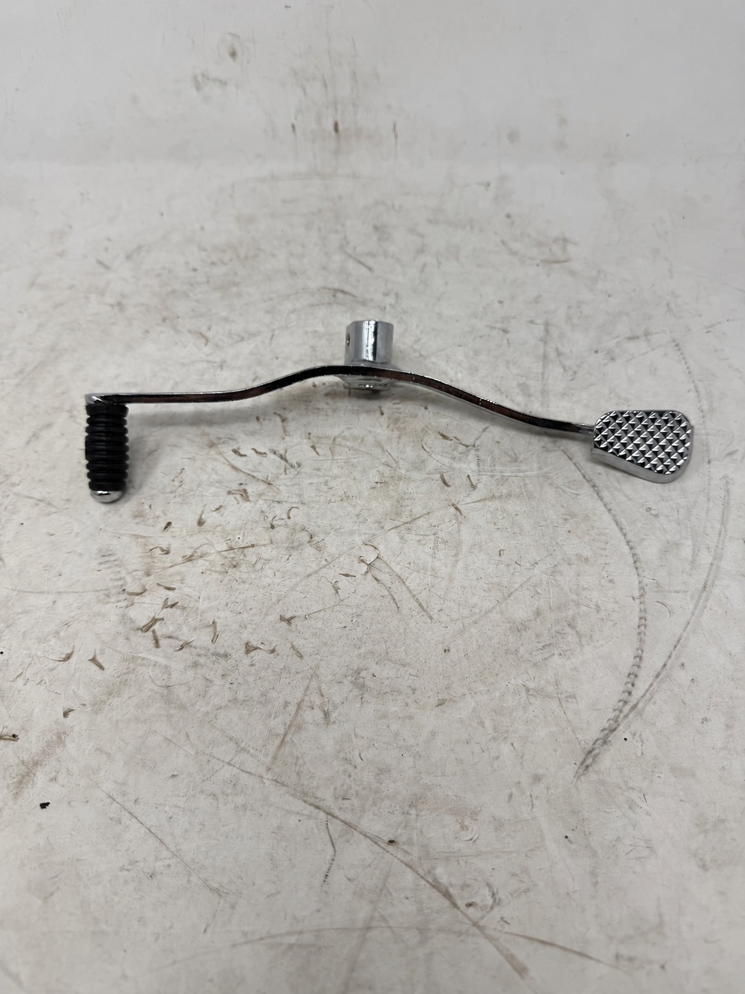 Sportster 250cc DF250RTG chrome heel-toe gear shift lever with black rubber toe pedal, front view
