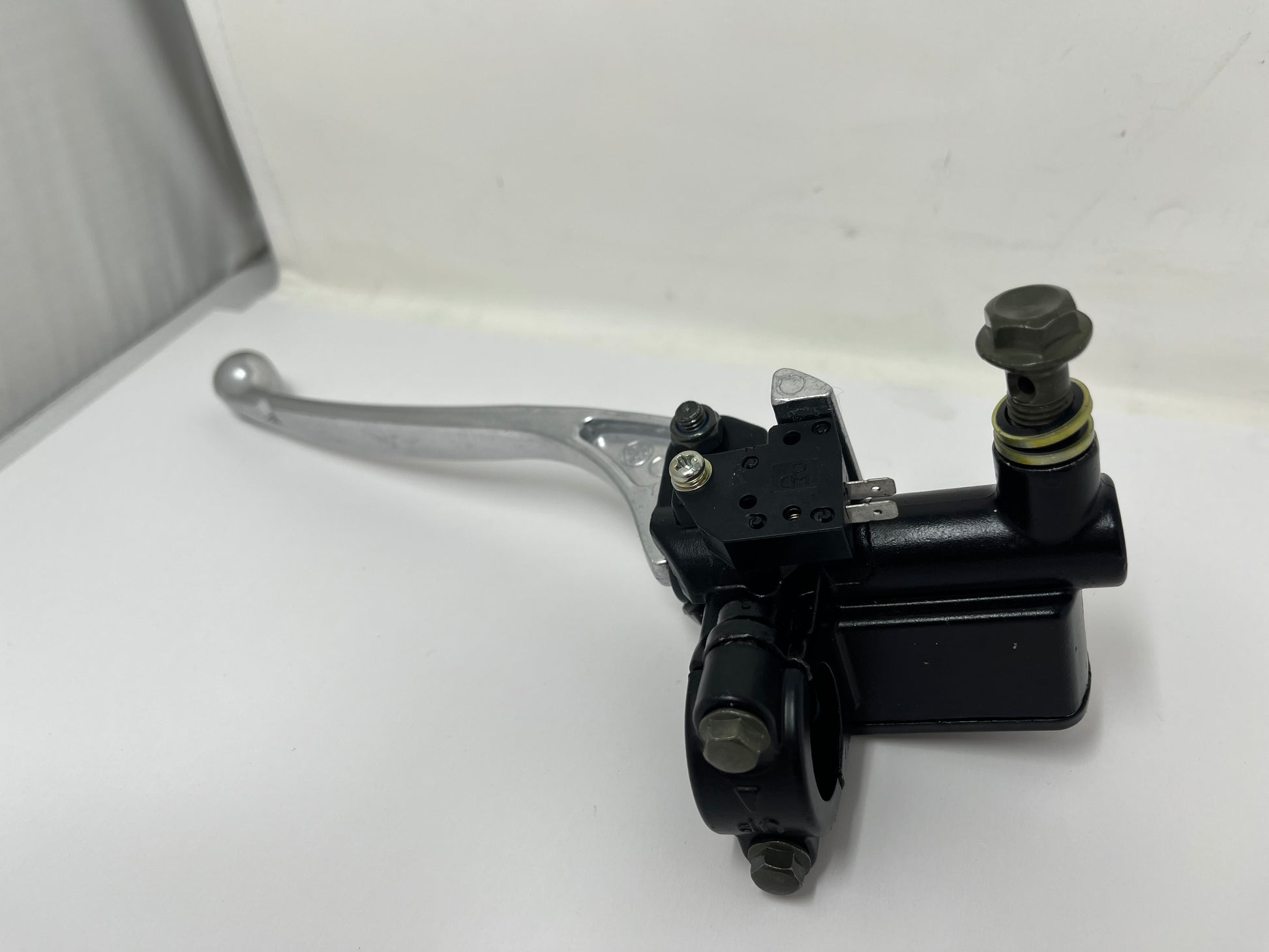 DF50SST right brake handle for X18 for sale. Master Cylinder for brake lever