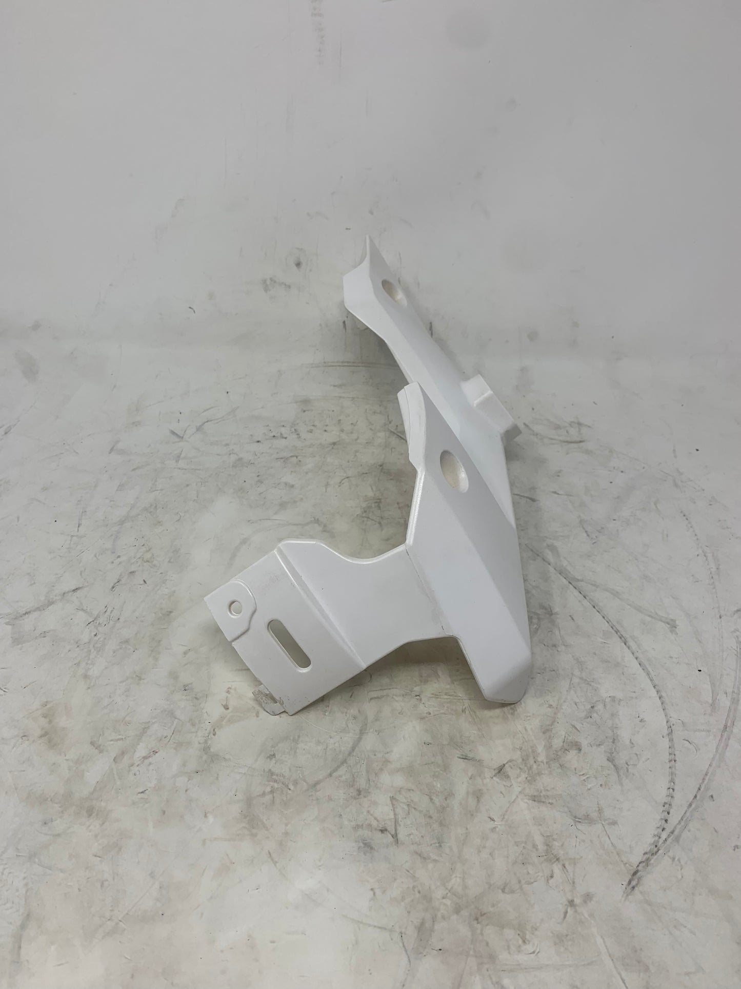 BD125-10 left headlight plastic | Vader 125cc left headlight panel