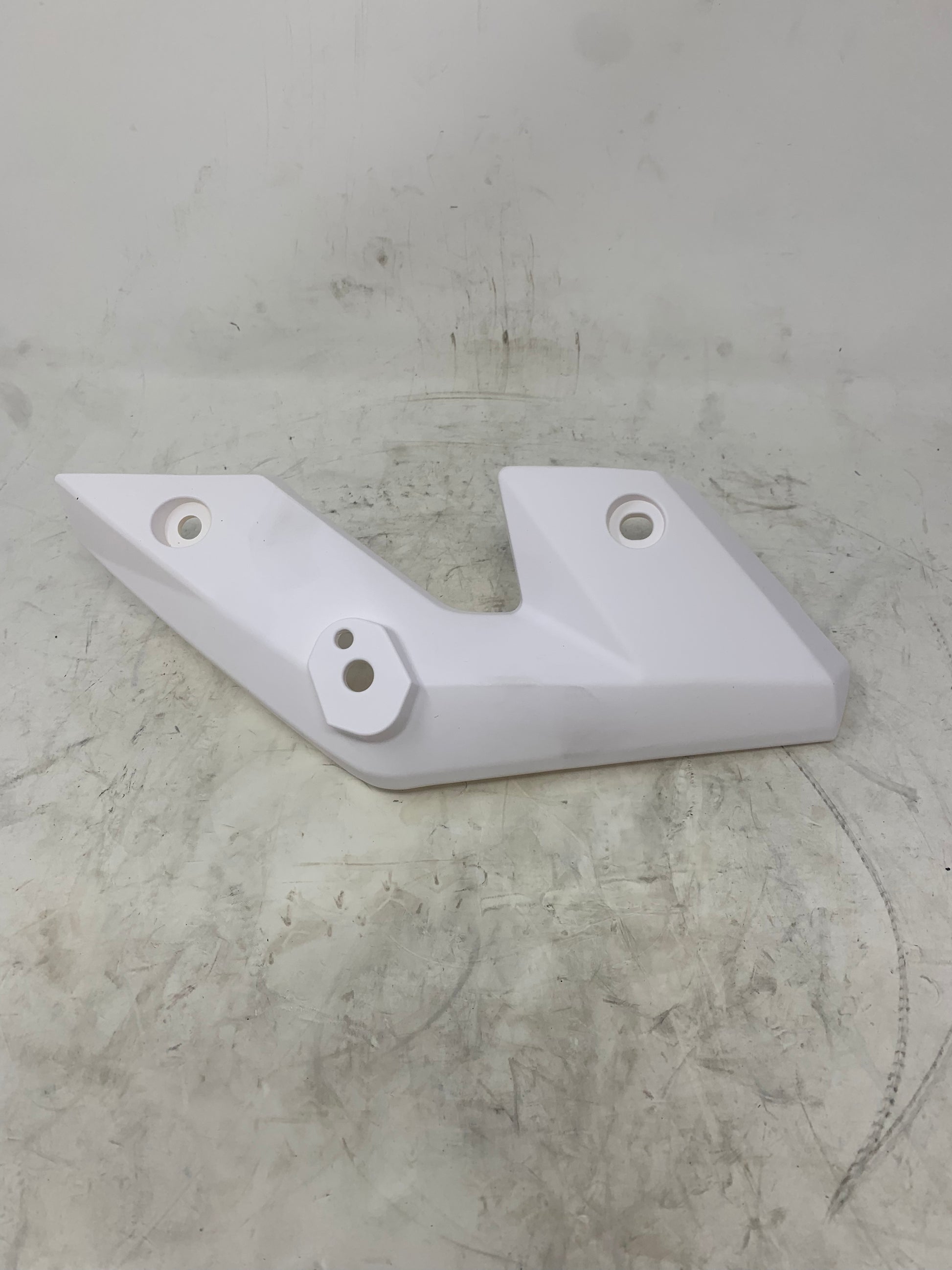 Vader 125 Gen II left headlight cover | BD125-10 OEM headlight fairing