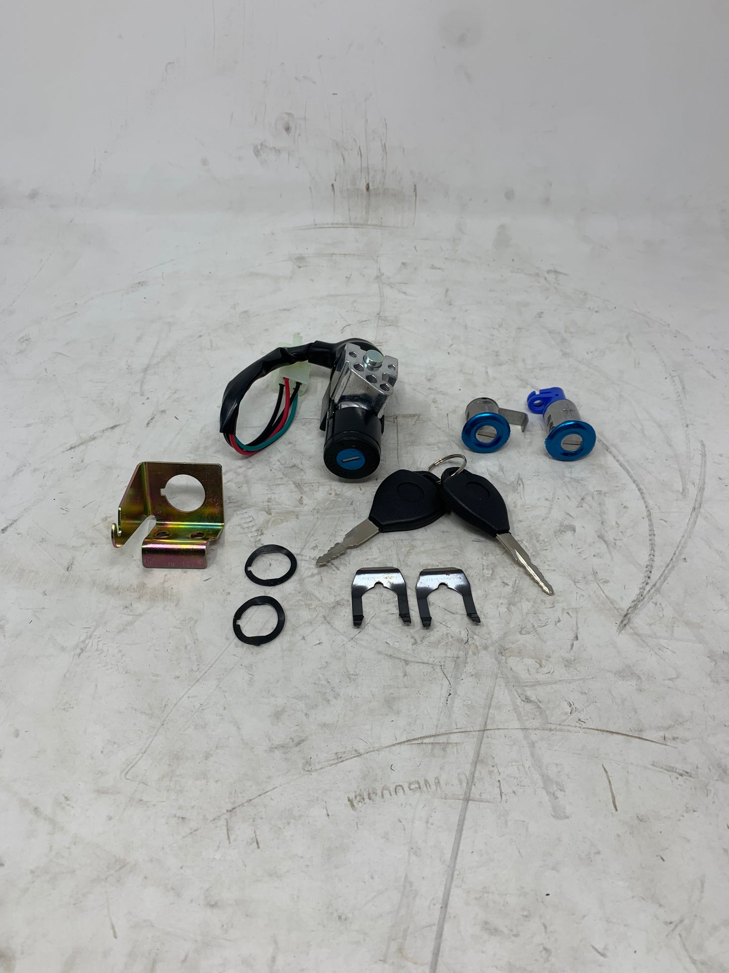 E-Vader 2000w ignition key and lock replacement set