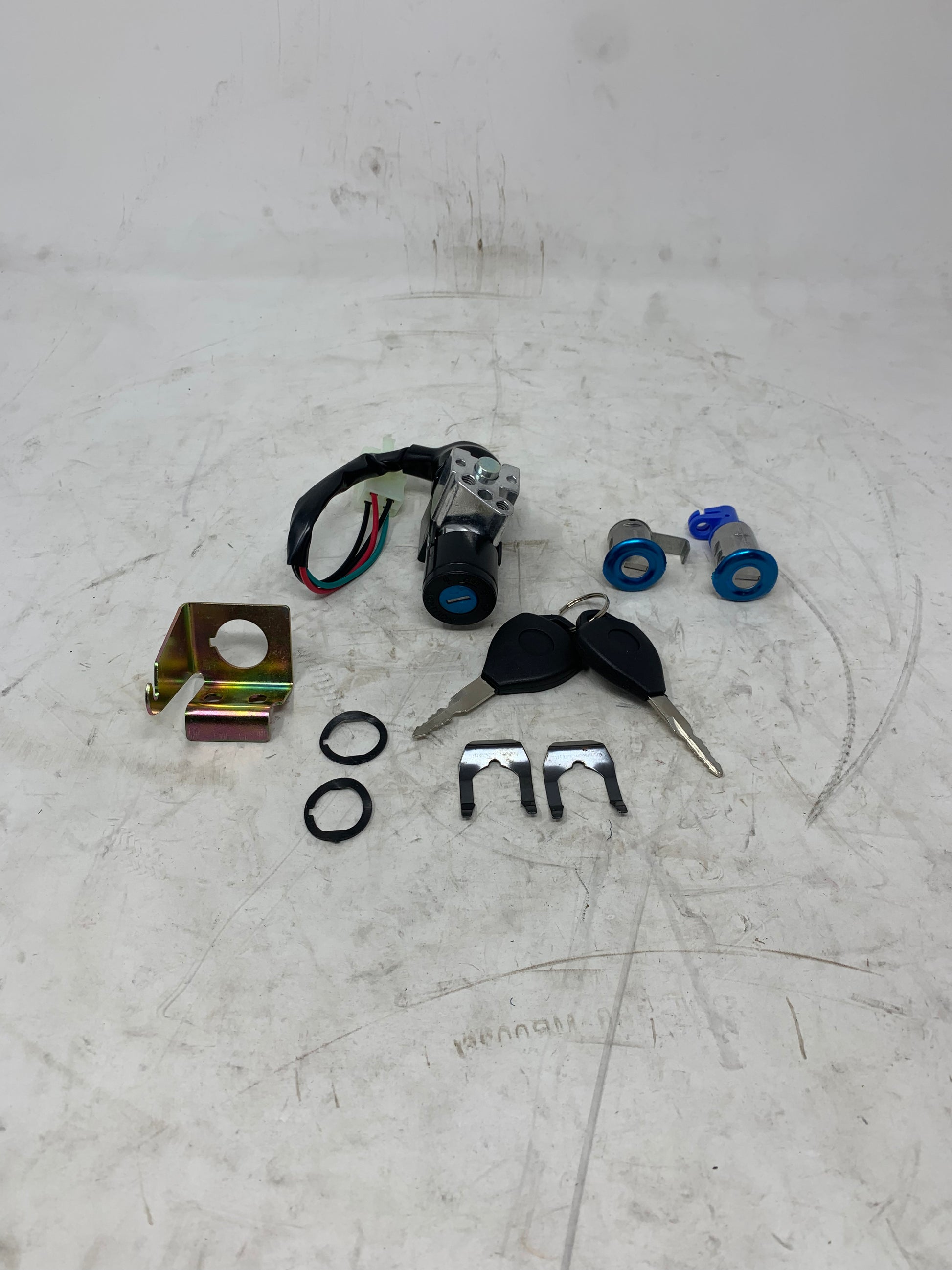 Ignition Key Set + Lock for BD578Z & E-Vader 2000W | OEM Replacement