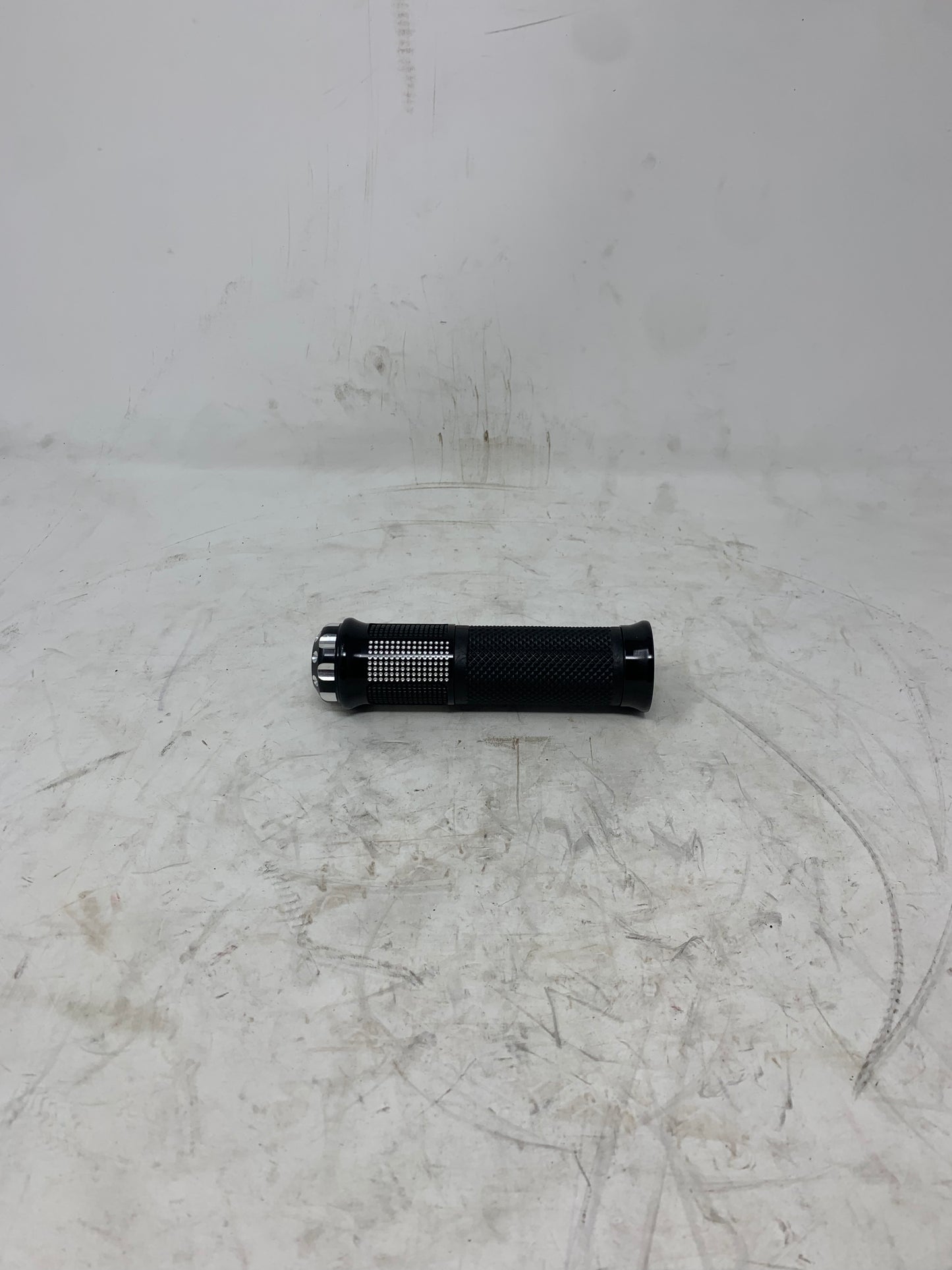 Venom X18 50cc left handle grip for DF50SST