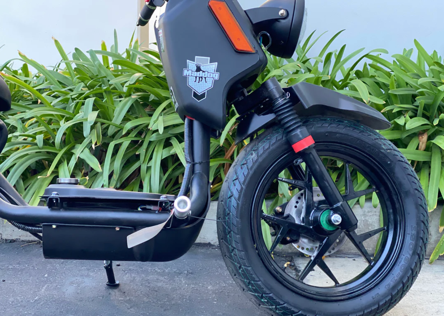 PMZ150-22 street legal 150cc scooter | Icebear Maddog Gen 5 Ruckus inspired