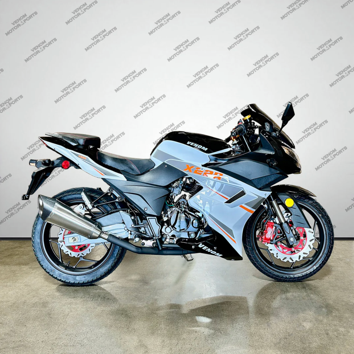 Venom X22R 250cc manual 5-speed street bike DF250RTS