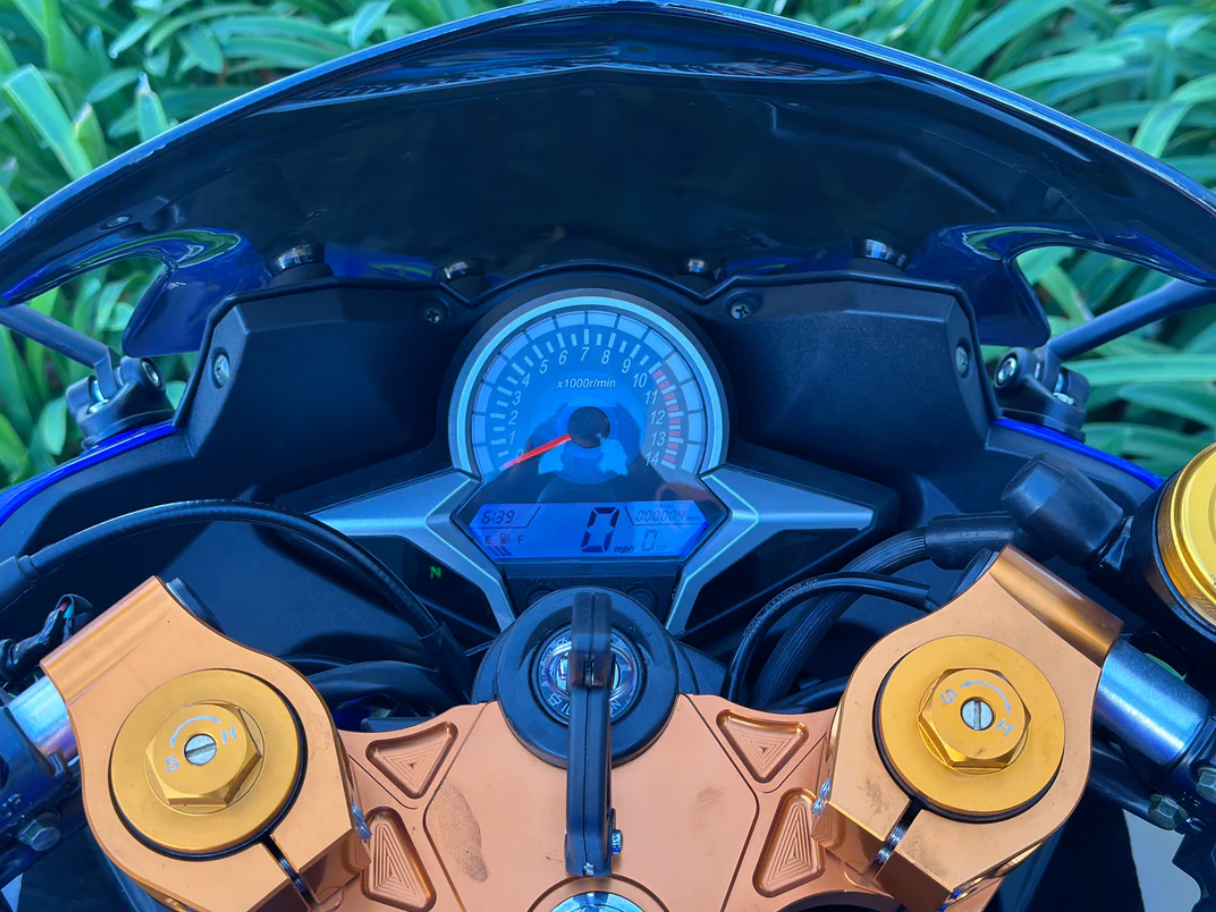 DF250RTS Venom X22R 250cc 5-speed commuter sport bike