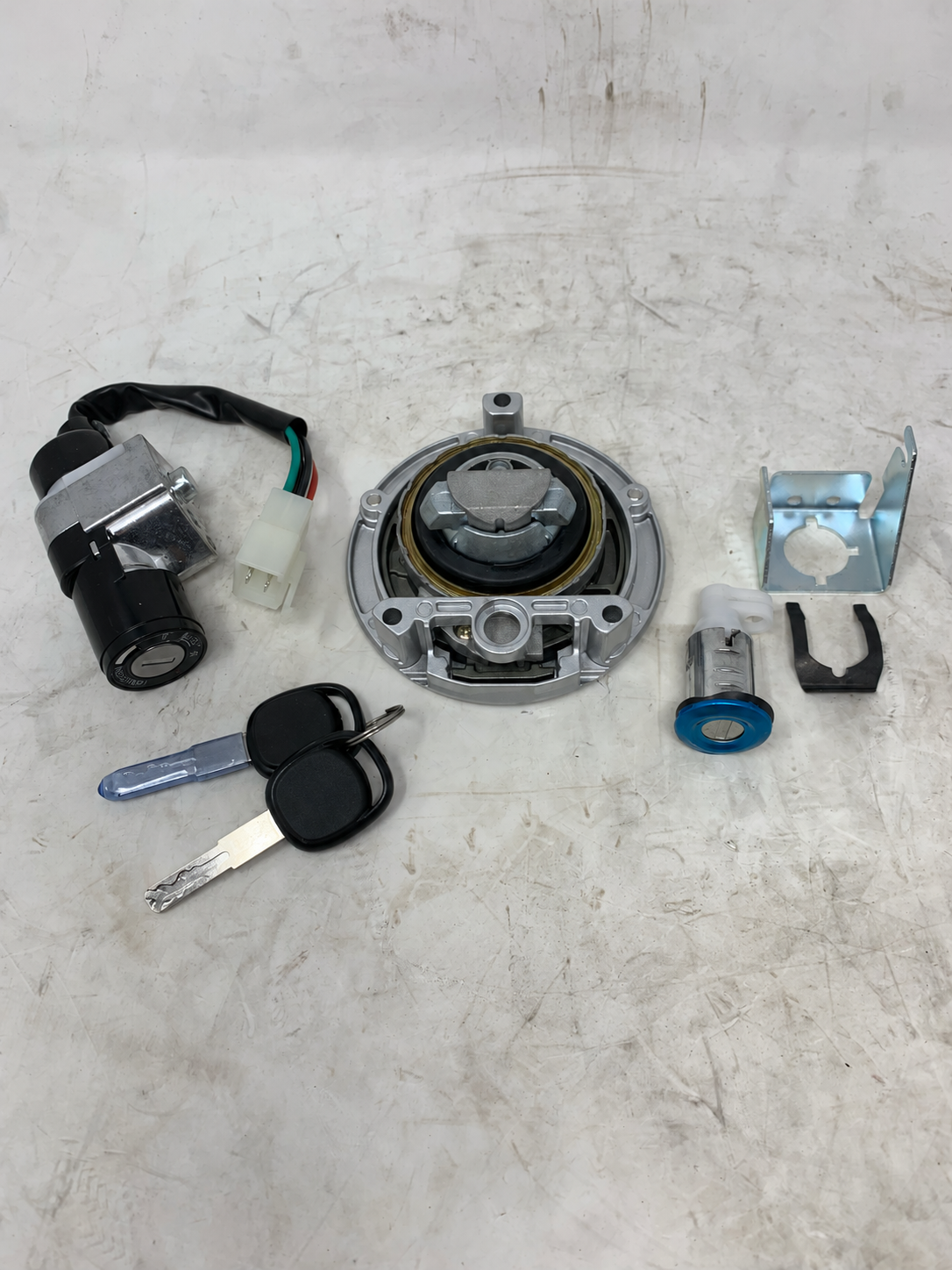 Ignition Key and Lock Set for BD125-7 X21RS Gen 3 Vader 125cc — product view 2