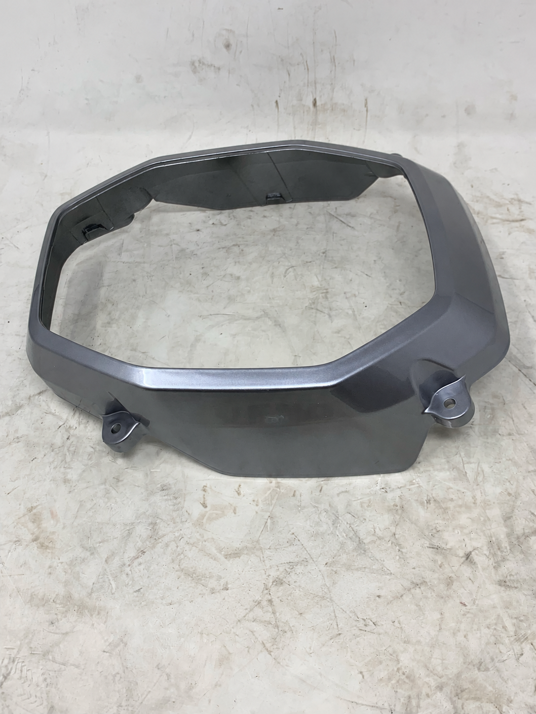 Headlight Plastic Bracket / Surround - Silver for BD125-7 X21RS Gen 3 Vader 125cc — product view 2