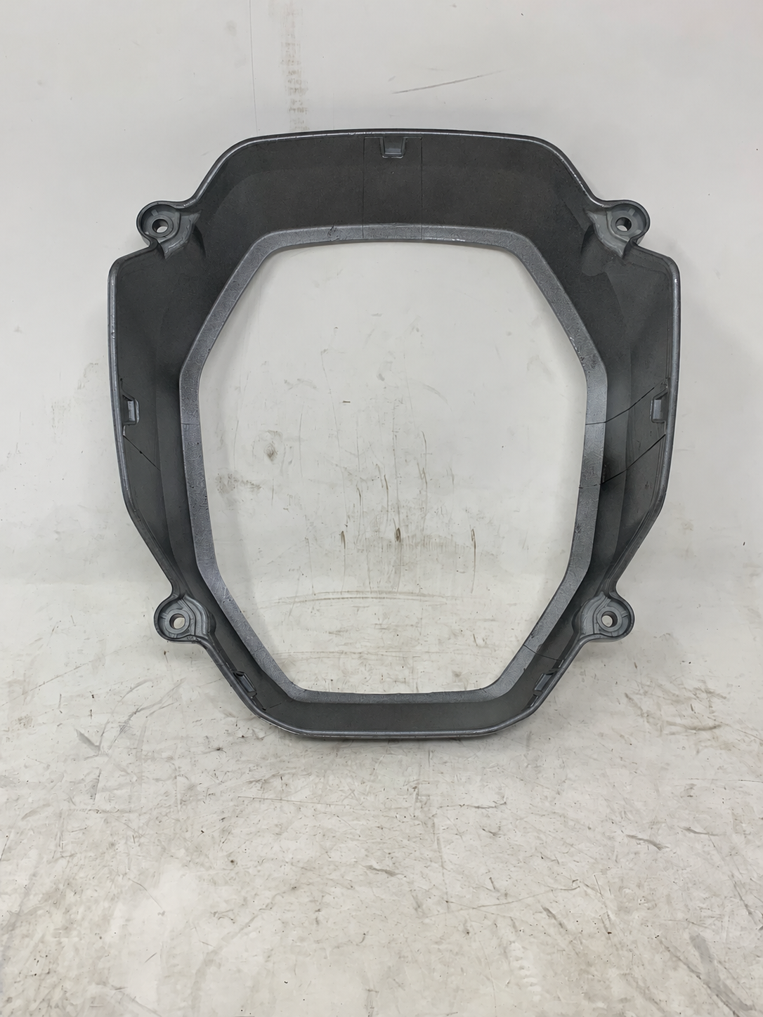 Headlight Plastic Bracket / Surround - Silver for BD125-7 X21RS Gen 3 Vader 125cc — product view 4