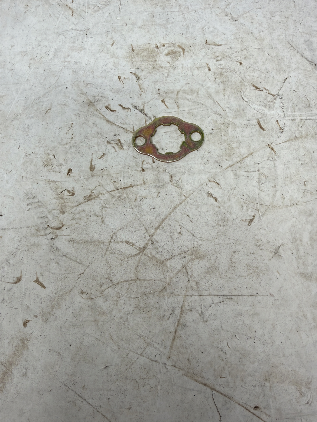 Drive sprocket fixing plate for DF250RTG Sportster 250cc motorcycle, showing splined opening and two bolt holes
