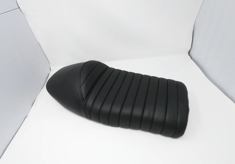 DF250RTG Sportster 250cc Black Seat Assembly 05010082 - view 1