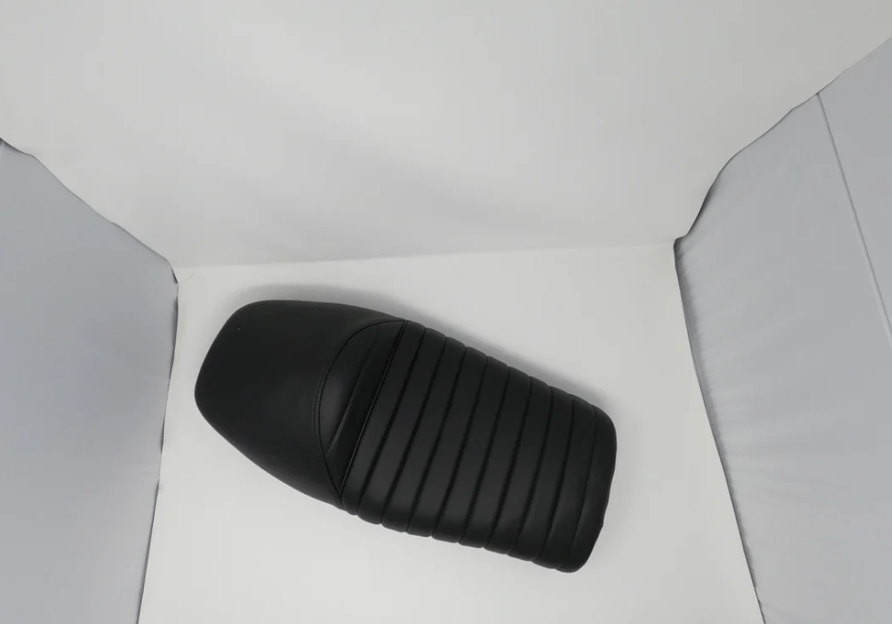 DF250RTG Sportster 250cc Black Seat Assembly 05010082 - view 3