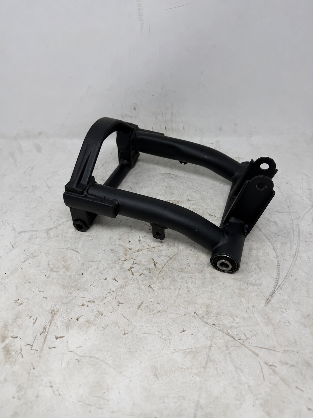 Reverse view of engine hanger mounting bracket for Venom X19 200cc DF200SST-23 automatic motorcycle