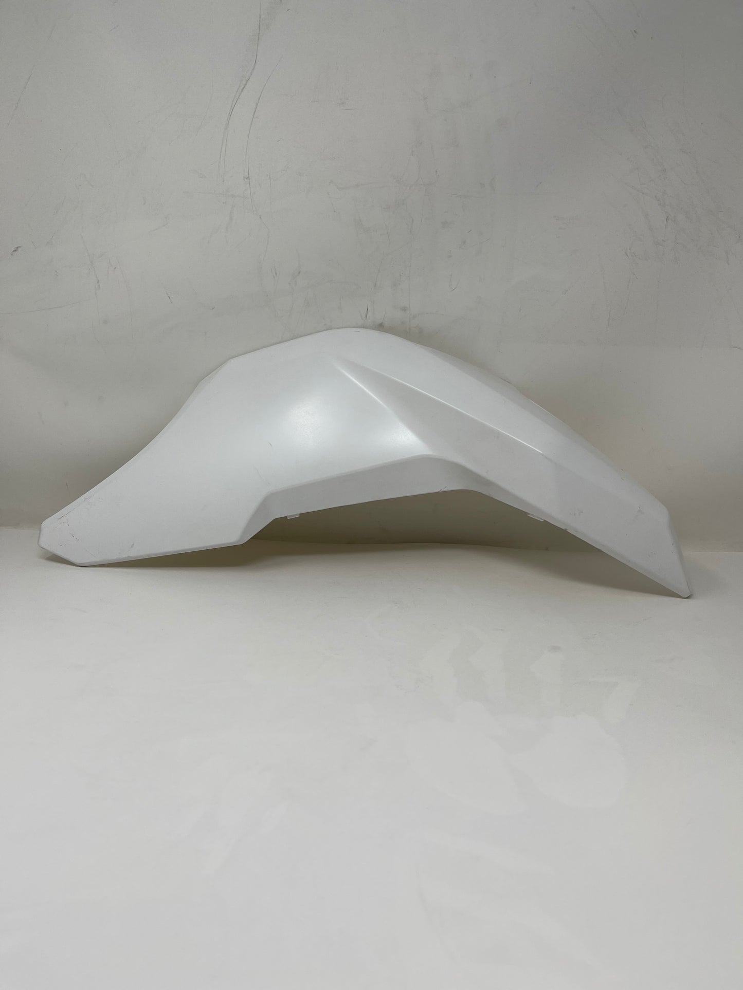 Right fuel tank cover for BD125-10 in Matte White Part # 125010003