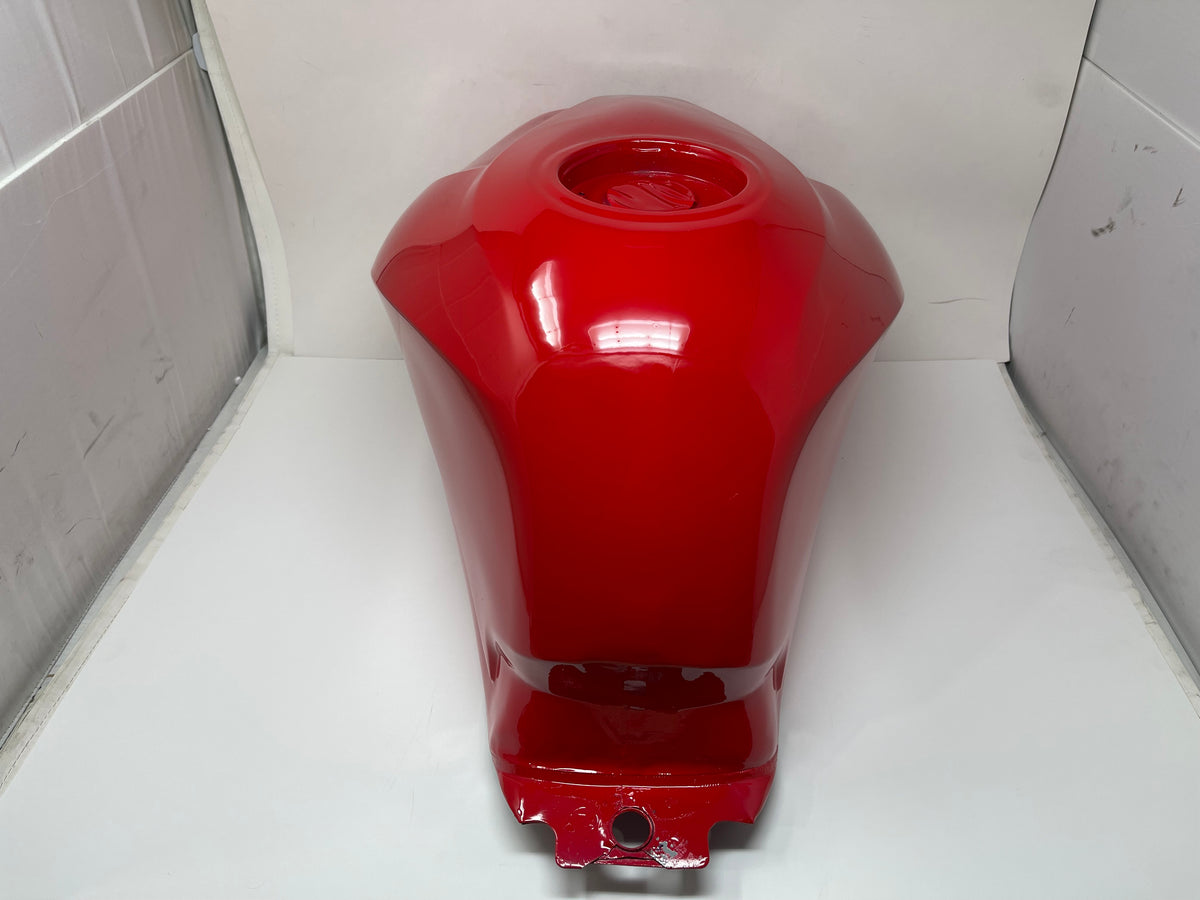 Red BD125-11GT X22GT 125cc gas tank, front profile and mounting tab, OEM fuel tank part 125011014