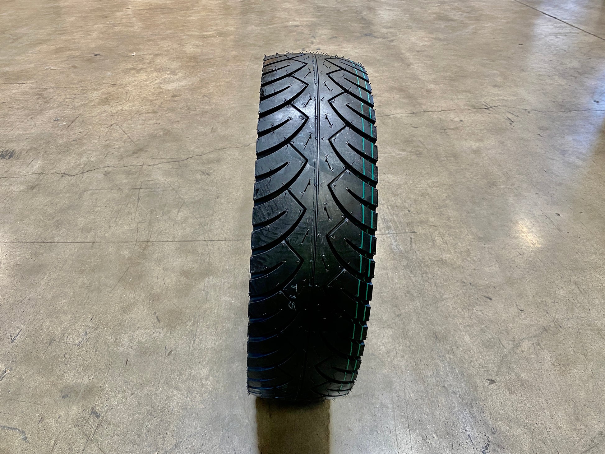 Venom X22R rear tire for sale. 140x60-17